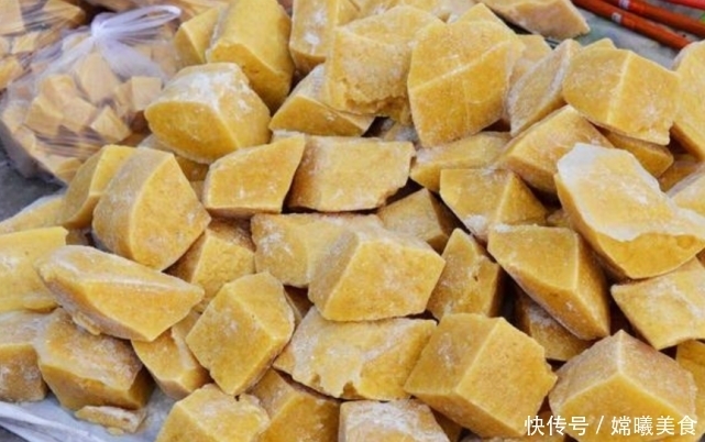 零下三十度的东北集市你有见过吗?豆腐冻成冰块,饺子满地都是