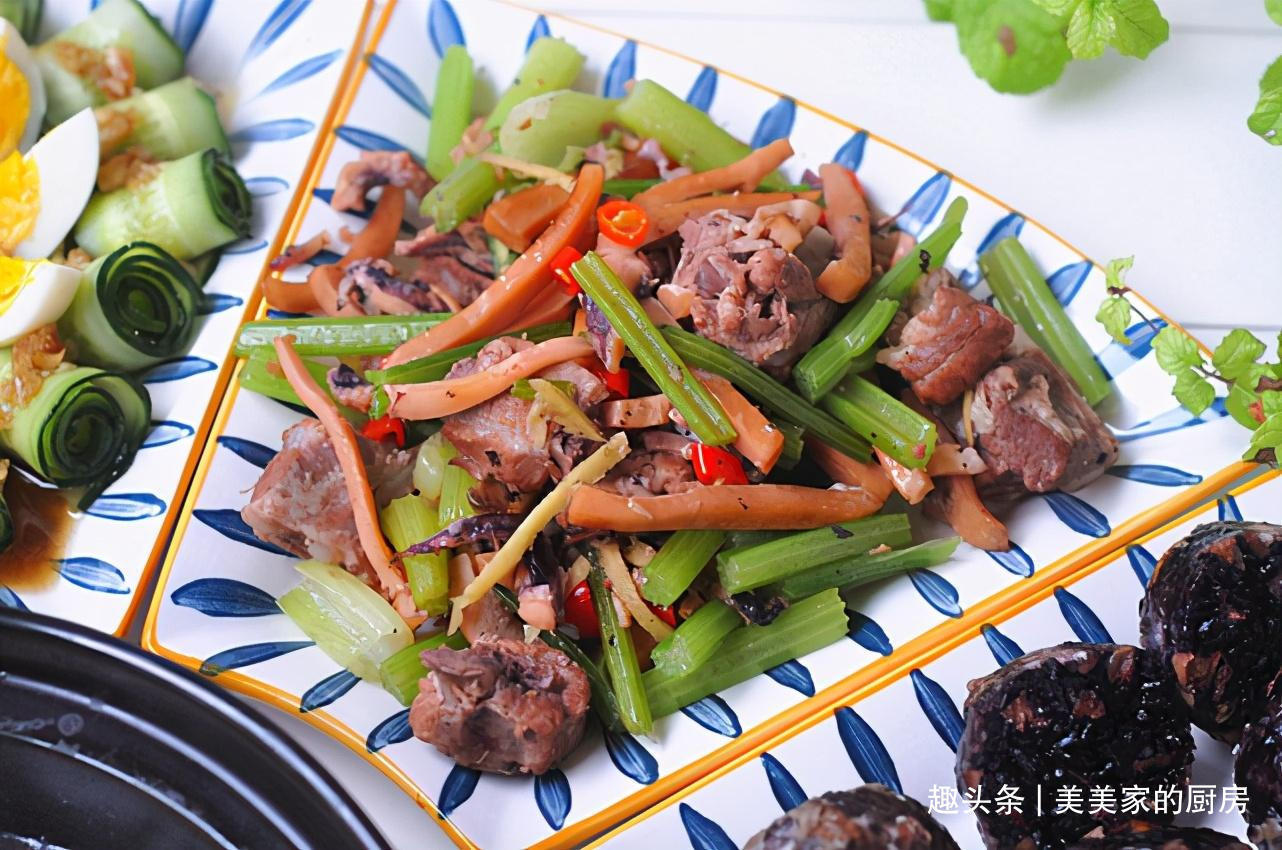 鸭汤|周末大餐，整整花了9个小时，中饭变成了晚餐，上桌全家惊艳啦！