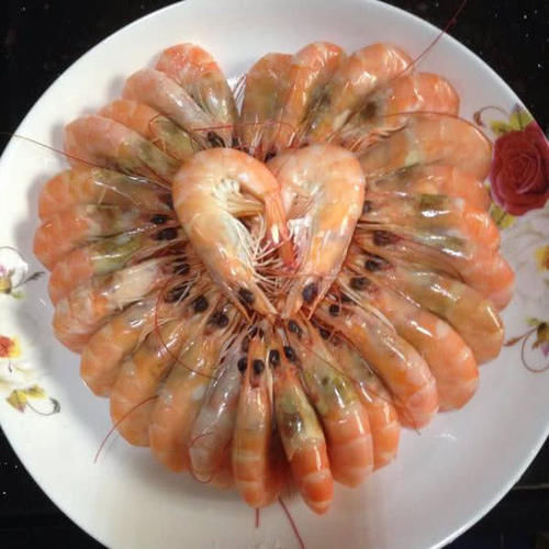 美食推荐：柠檬可乐鸡翅，家常虾，酸辣脆猪皮，蒜蓉辣酱烧排骨