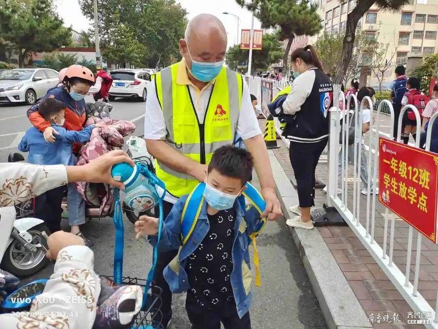 金雀山小学|“家校警”联动，临沂金雀山小学志愿服务暖人心