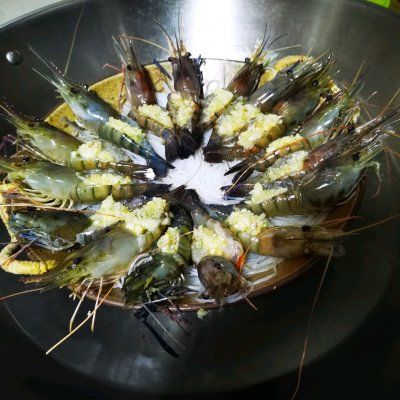 养生|秋季滋补养生，怎能少的了蒜蓉粉丝蒸背虾