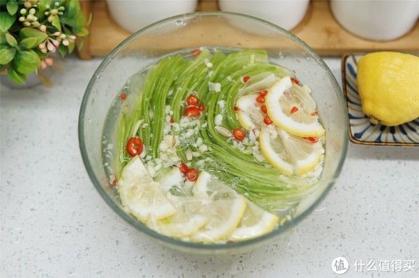 日常三餐 篇八十六:没想到用雪碧腌萝卜,嘎嘣脆,又快又好吃,秋冬小菜不发愁了