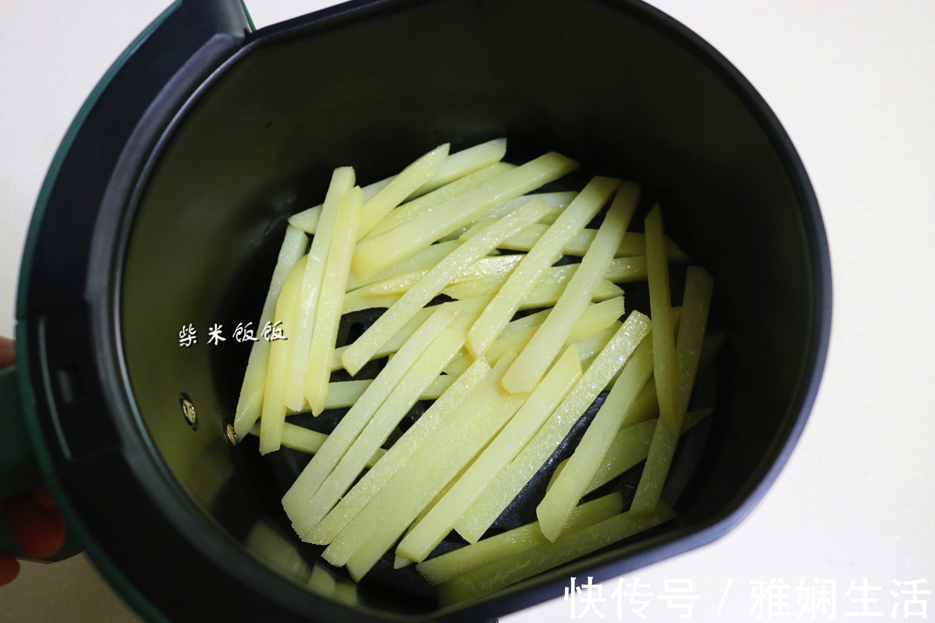 好吃|做薯时,有人裹淀粉有人冷冻,我却用这方法,简单好做还好吃