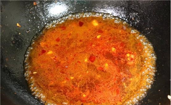 自从知道茄子可以这样做，我家隔三差五吃一次，比吃红烧肉还解馋