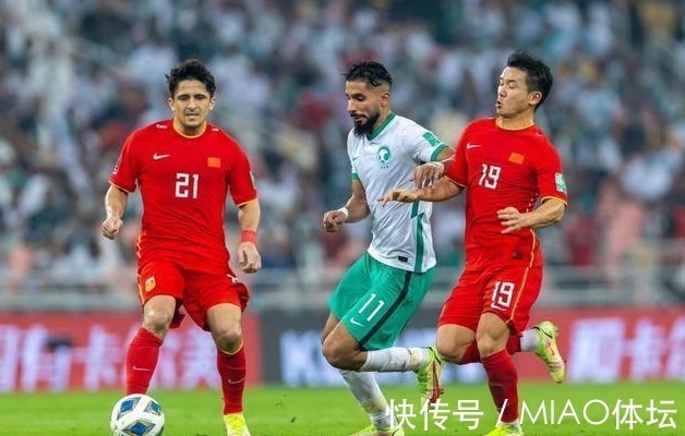 李铁|国足11人首发出炉!归化仅出2人?李铁又要让球迷失望了
