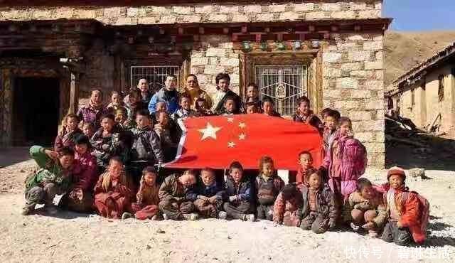 孩子们 “丁真”爆火背后:隐秘角落里,藏着多少等待发光的“小丁真”?