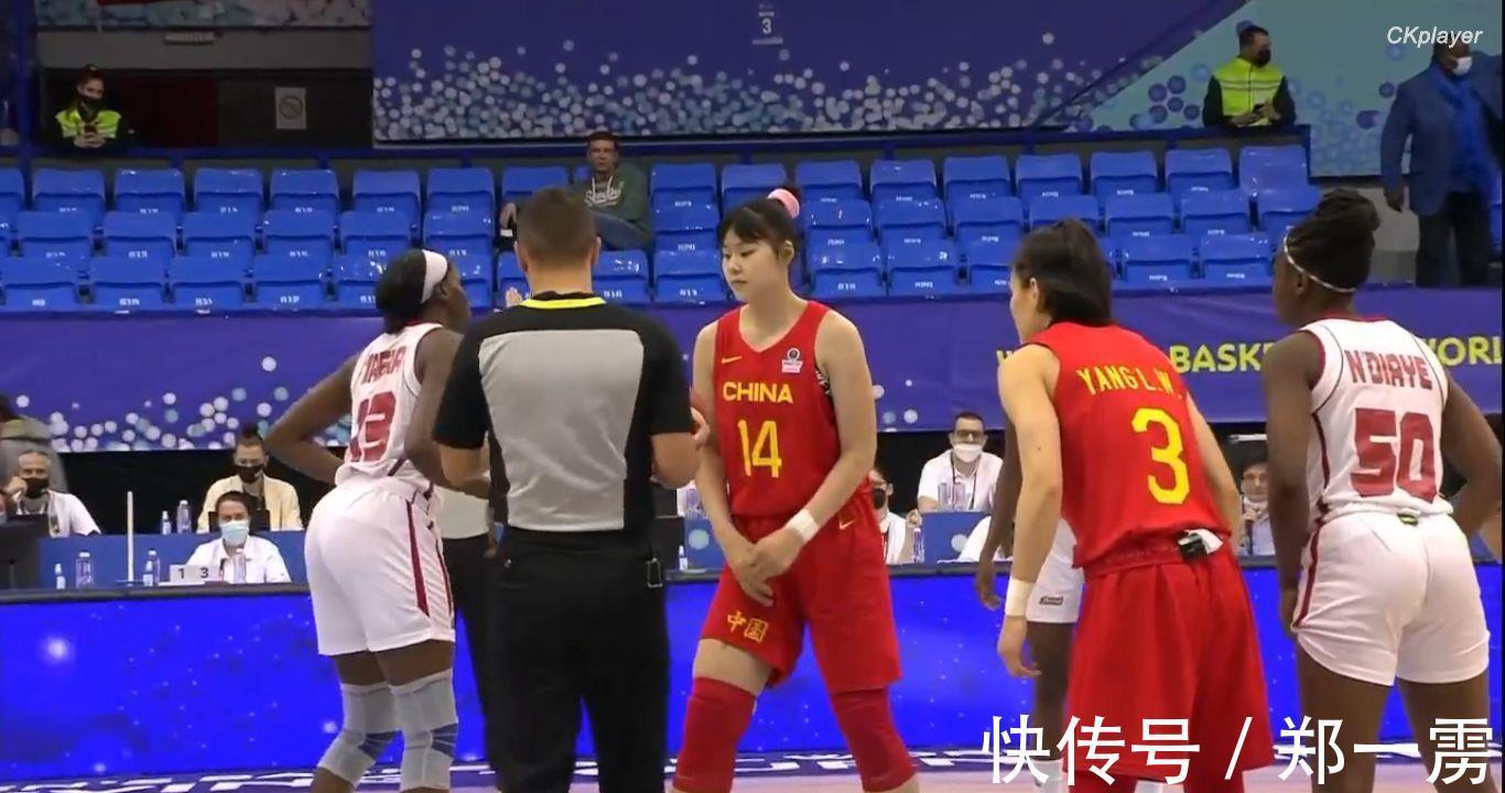 库利巴利|世预赛两连胜!李月汝两双李梦再发威,中国女篮84-64大胜马里