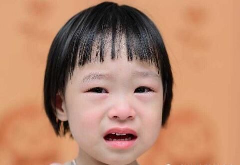 感叹|6岁女童三年没长高，医生感叹太贪吃2种食物，积食脾虚长不高