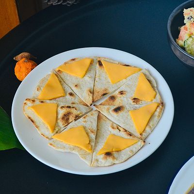 土豆沙拉佐芝士全麦脆饼