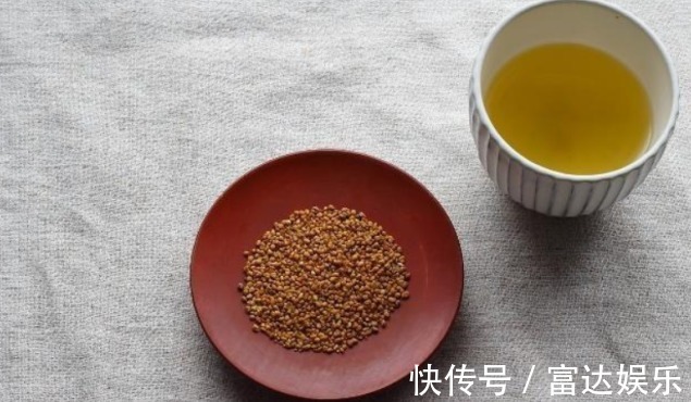 血糖升高|如果你的血糖偏高,尽量不要吃以下三种食物。不然打胰岛素都没用