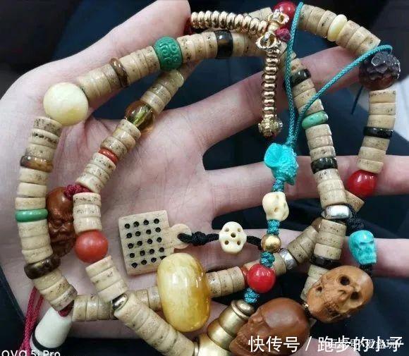 鬼才|文玩人玩串迷惑行为大赏,都是鬼才!