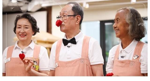 肖战新|肖战新综艺已定？网传将跟黄渤合作，看了嘉宾阵容：追定了