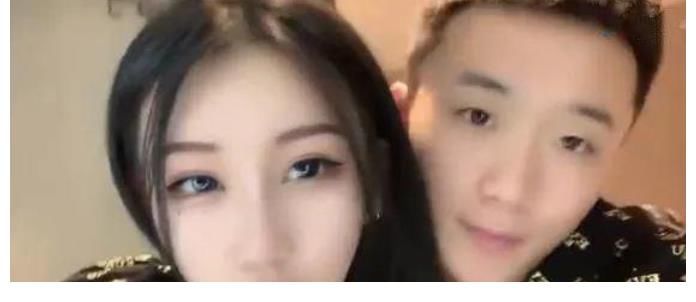 直播|真假？辛巴徒弟直播带货13万名表卖400，8888元黑珍珠吊坠卖999
