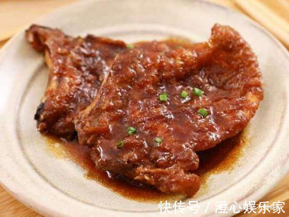 厨神|俺家“厨神爸爸”的拿手好菜,汤浓味美,解馋下饭,吃起来真过瘾