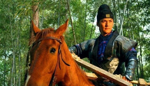 看病|李世民派太医给秦琼看病，太医刚走出大门，秦琼：快把药倒掉！