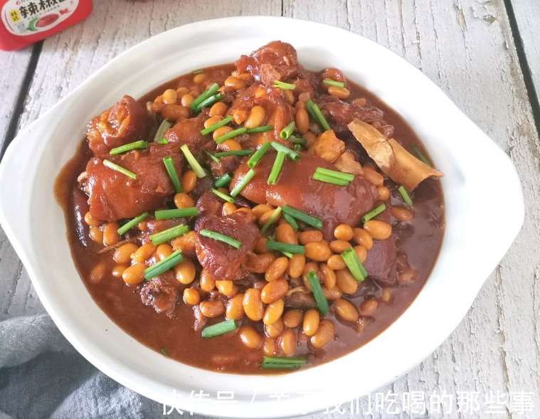 面色|冬天多吃猪蹄,加它一起炖,补脑补钙,面色红润显年轻,做法简单