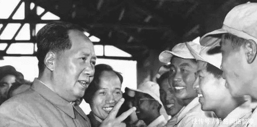 鲁迅先生|鲁迅死后抬棺人都是谁?一共十六人,个个大有来头