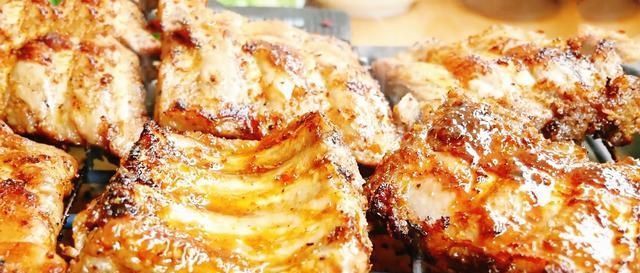 排骨新做法,腌好后放塑料袋里摇一摇,鲜香入味,比炖排骨香