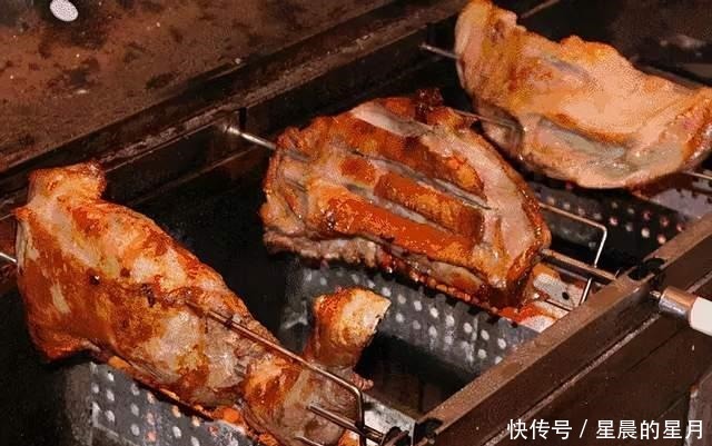 新疆人|新疆美食|看了羊肉的100种吃法,我的眼泪从嘴角流了出来