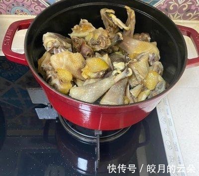 让美味又营养的地锅小公鸡,满足你的胃吧!让美味又营养的地锅小公鸡,满足你的胃吧!