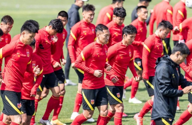 国足|国足开启集训模式,3大归化悍将集体告别,李霄鹏这下麻烦了
