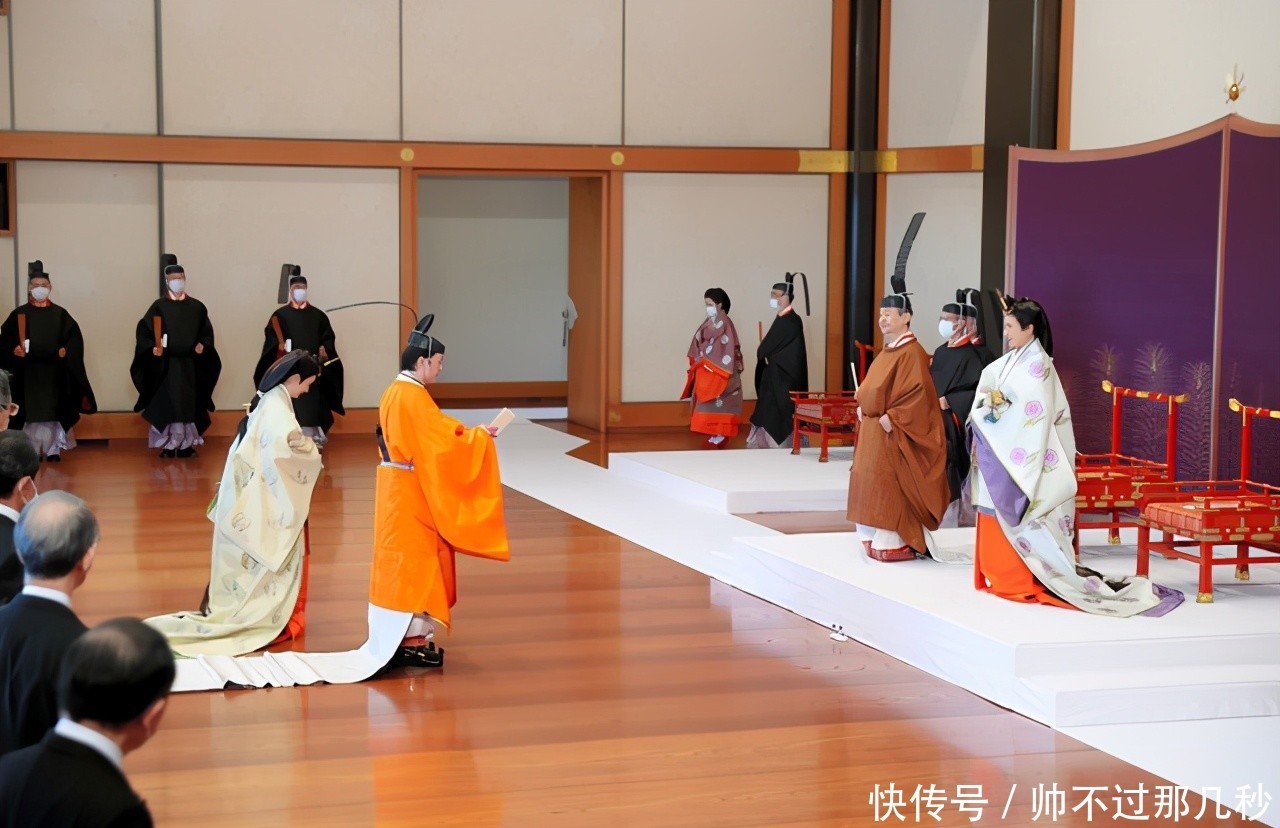选择|日本皇室册封皇太子!雅子皇后穿“十二单”好隆重,纪子妃惊艳了
