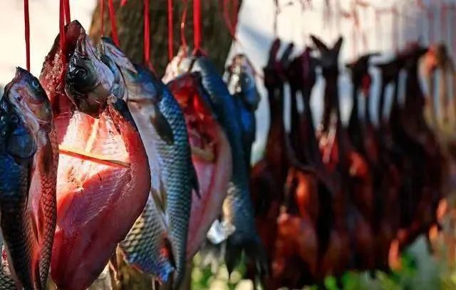  饭桌|四种鱼，趁早撤离饭桌，也许营养少且毒素多，鱼贩：知道越少越好