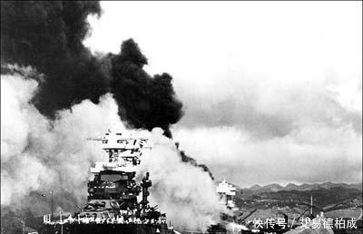 太平洋|美军莫尔顿少校为何将30名日军俘虏从海里救起,之后又扔回海里