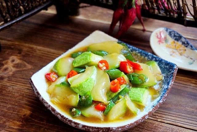 芦笋|西葫芦虽好被称为“抗癌王”,但和它一起吃,就是没事找病!