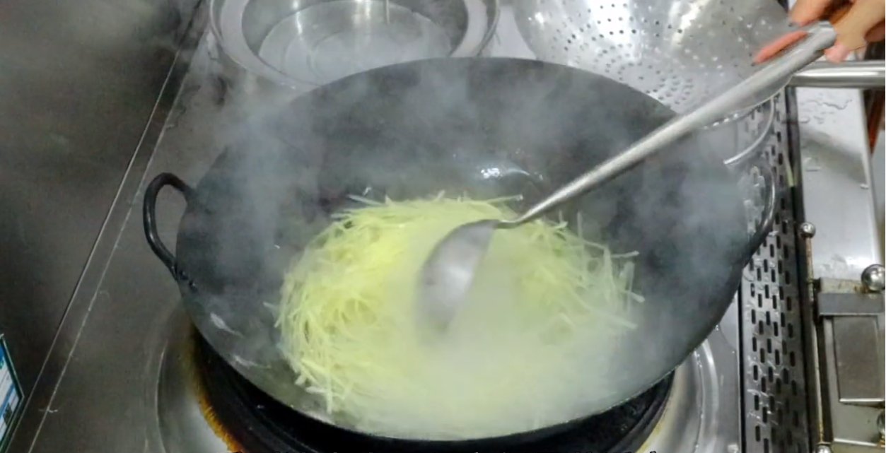 秋天别总大鱼大肉，多吃这12道家常素菜，低热量高营养，特别下饭