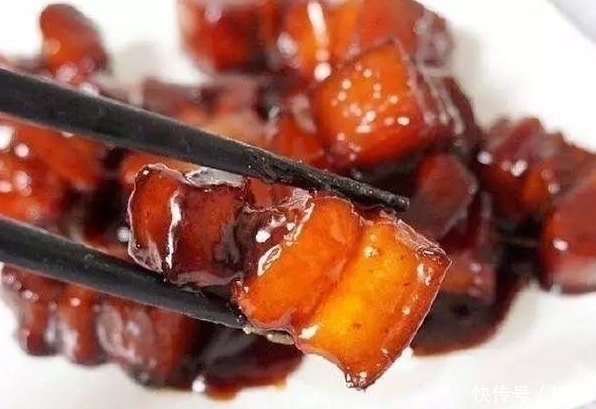 炖红烧肉，啥时候放盐做对4点，肉软烂鲜香，入口即化，真好吃