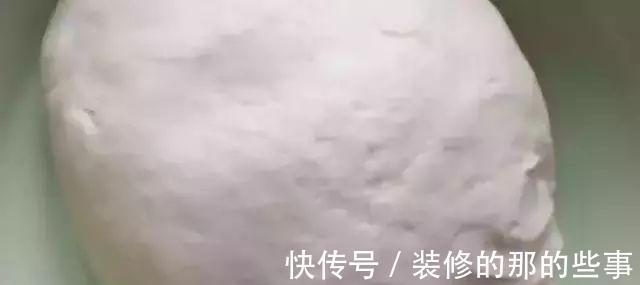 烙馅饼时，千万不要直接烙，多加这一步，馅饼不破皮，凉了也不硬