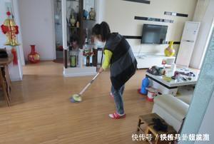 清水拖地等于白拖，看老保姆只用一个笨方法，一尘不染3天不用拖