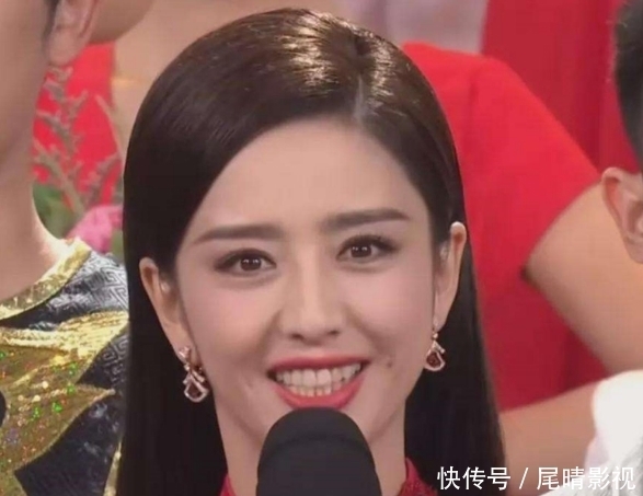 跨界 跨界成新潮流,吴宣仪做演员沈梦辰想成团,王鸥当起了主持人