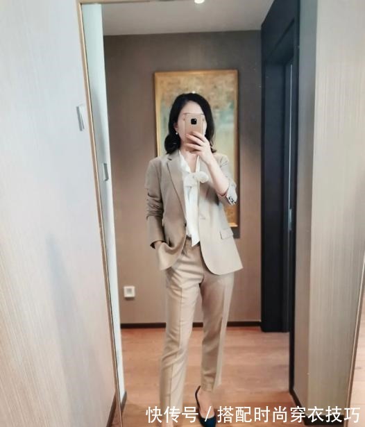 早秋 时尚要赶早，中年女人的早秋穿搭，一定要抓住这几个关键点！