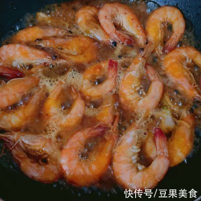 油焖大虾|简单美味，#巨下饭的家常菜#油焖大虾走起