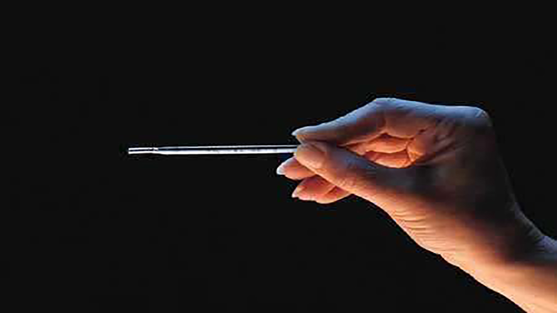 赞不绝口|4岁女孩咬断体温计吞下水银,奶奶一招救了娃,医生都赞不绝口