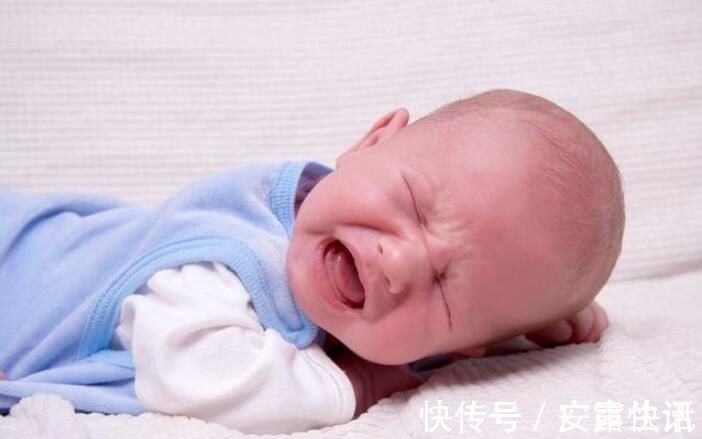 琳琳|孩子睡醒后的行为,寓意着孩子“智商高”,哪怕占了一个也很好