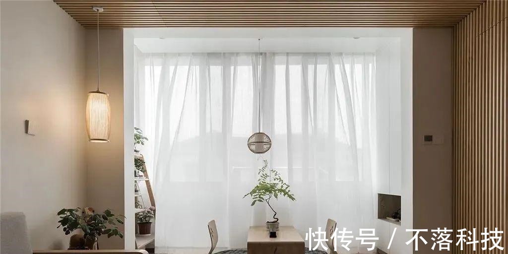 家务区|阳台改成休闲区,又热又晒、还怕漏水?衣服也没地晾?谁说的!