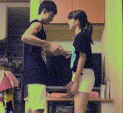 |搞笑GIF:这个伪装的太差了,我一看就知道是假的