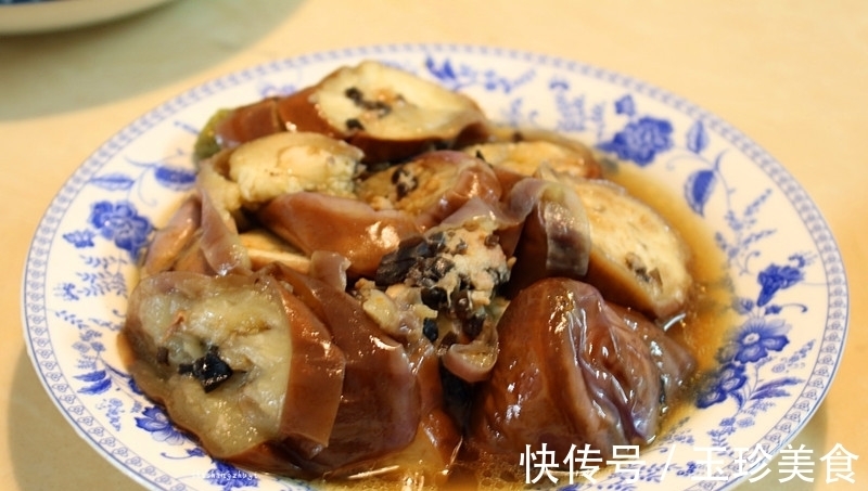 爸爸下厨做的晚餐,普通食材美味下饭,比在饭店吃还解馋