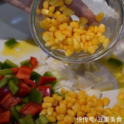 芝士牛肉馅饼更配哦|周末和美味的简易午餐 | 马苏里拉