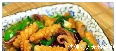 饭馆最受大家欢迎的几道家常菜,上桌客人吃不停,店里的王牌菜