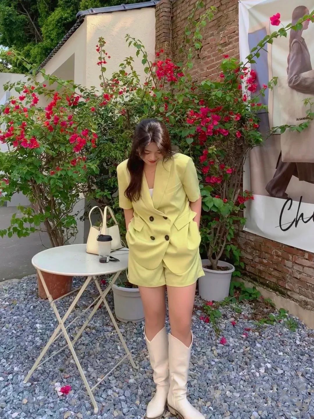 女生|胸大=艳俗?大胸女生该如何穿出高级感?