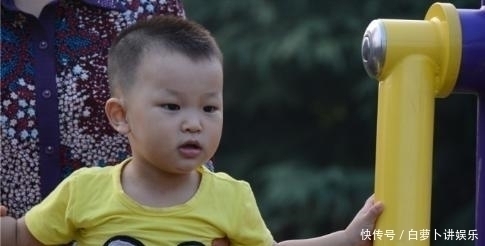 生长发育|母亲痛哭12岁的娃最多长到1米6,儿科医生家长都有这个通病
