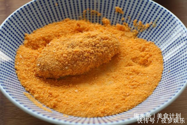  年夜饭，鸡翅别再红烧了，简单一做，外焦里嫩，比油炸更健康！