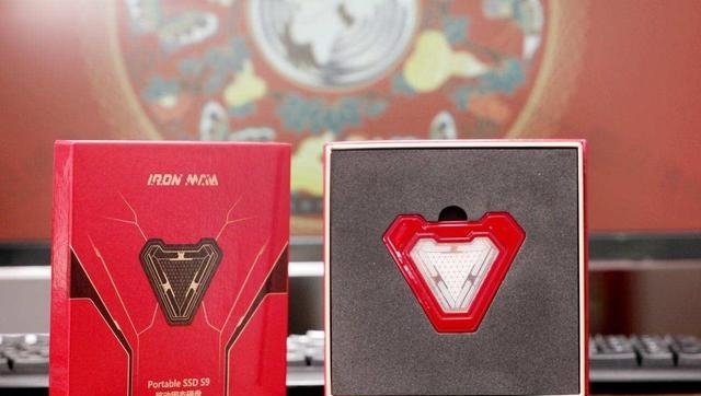 漫威迷|钢铁侠护体,这款移动固态硬盘见过吗?漫威迷不容错过