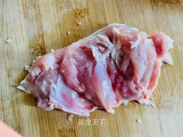 蚝油蒸鸡腿：不需要任何技巧，简单一蒸嫩嫩滑滑超美味