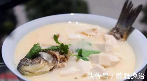 鲫鱼汤如何炖出奶白色?大厨:这一步最关键,鱼汤奶白,味道鲜