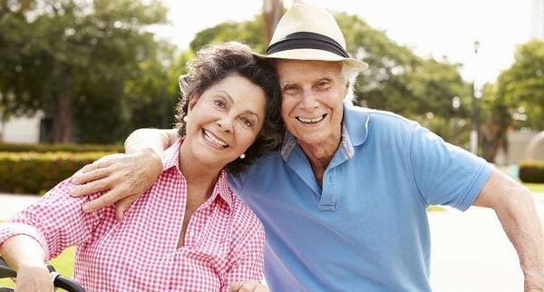 维生素d|老年人怎么补钙好?切勿乱吃钙片!医生:这五种方法,不妨一试